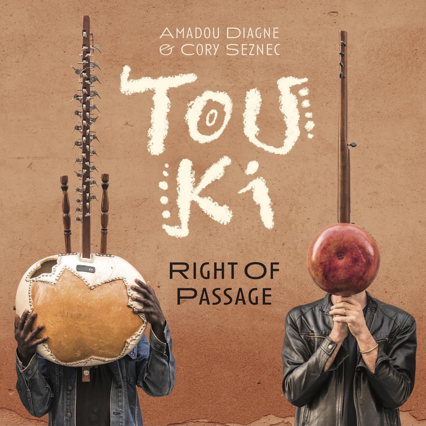 Pochette de : RIGHT OF PASSAGE - TOUKI (VINYLE 33T)