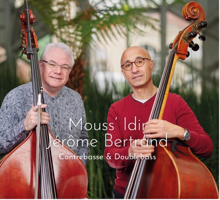 Pochette de : CONTREBASSE & DOUBLEBASS - MOUSS  IDIR / JERÔME BERTRAND (CD)
