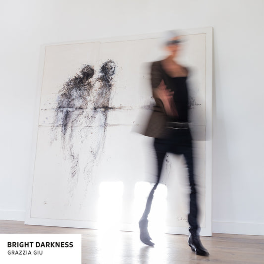 Pochette de : BRIGHT DARKNESS - GRAZZIA GIU (CD)