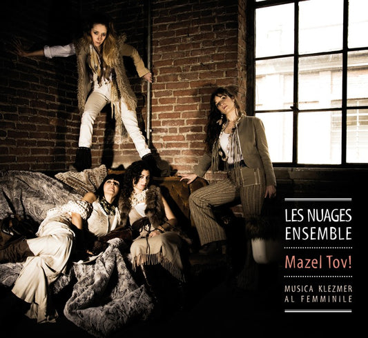 Pochette de :  MAZEL TOV !  - LES NUAGES ENSEMBLE  (CD)
